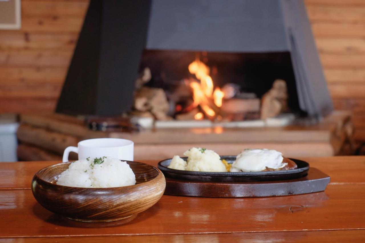 The Yurts At Margo'S Garden, Kiroro Hotel Akaigawa Luaran gambar